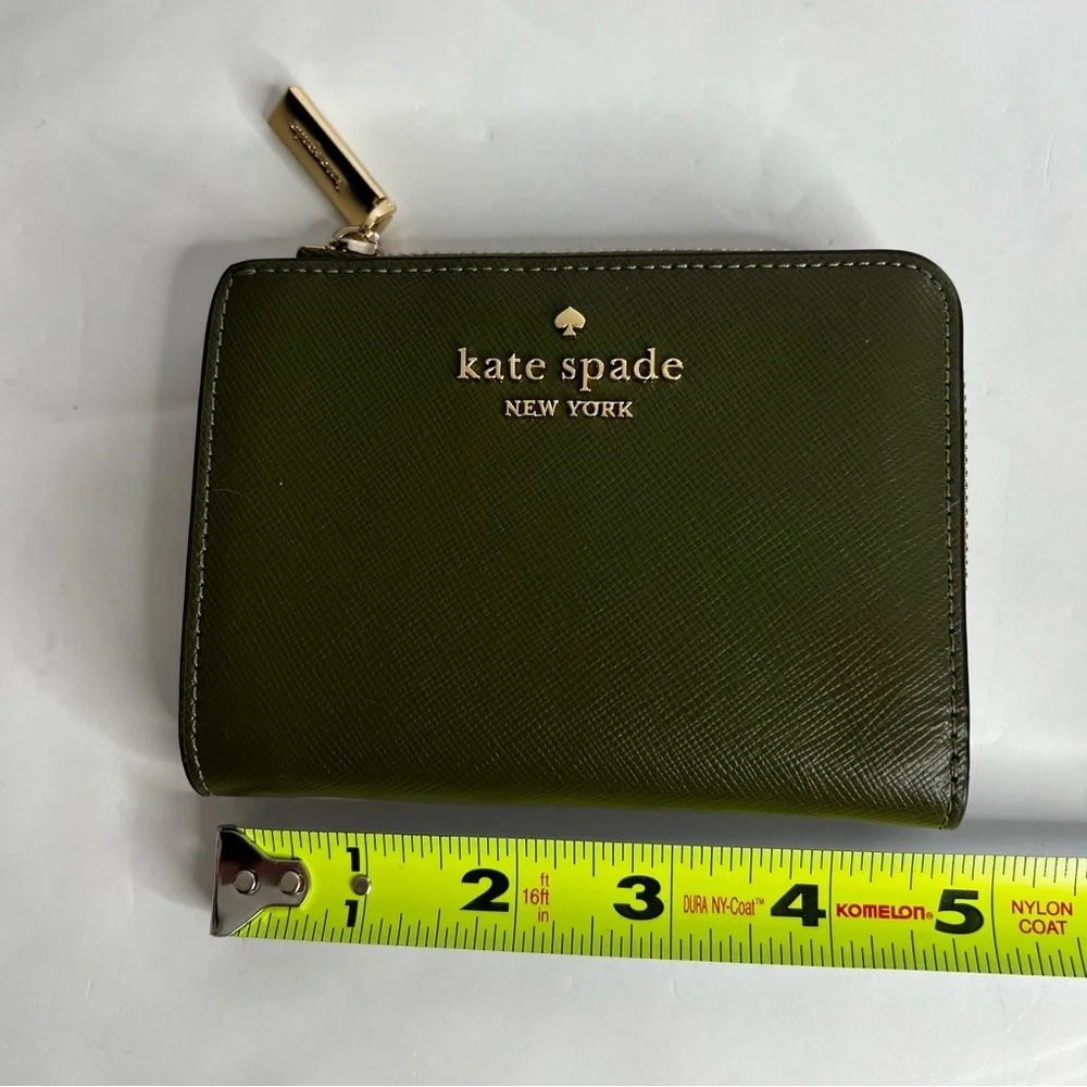 Kate Spade Small L-zip Wallet Green Gold Hardware Snap Closure Pinmount Logo